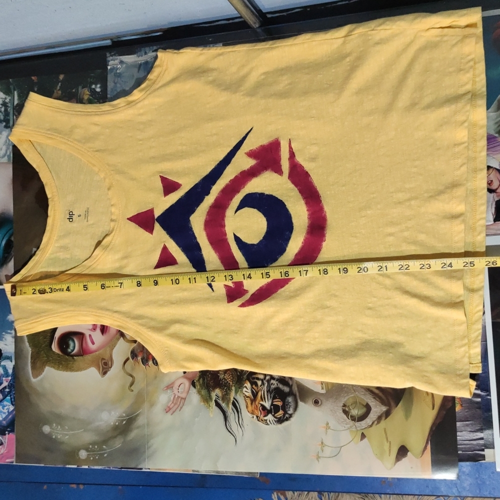 Tank Top T Shirt graffiti painted Festival size Size Small yellow purple blue - Picture 6 of 6